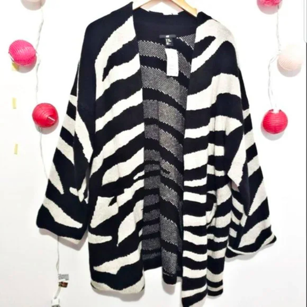 H&M patterned oversized cardigan sweater XS